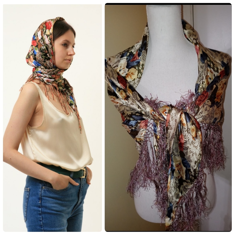 Vintage 100% Silk Lightweight Triangle Floral Tasseled Scarf Shawl Wrap•